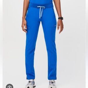 FIGS yola skinny scrub pant